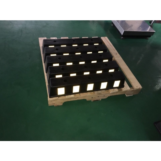Chắn lùi bánh xe cao su